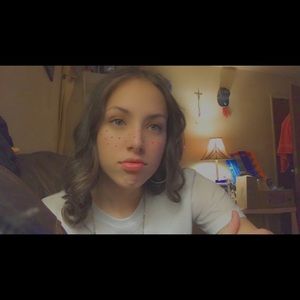 Meet your Posher, Angelique